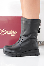 Schwarze Winterstiefel für Damen aus Leder 2505486 Foto №4