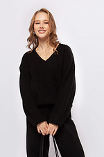 Der Pullover ist schwarz Sewel 4038488 Foto №1