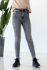 Высокие серые джинсы американка стрейчевые укороченной длины весенние  4014490 фото №1
