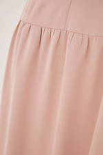 Длинное платье оверсайз розового цвета с отрезной юбкой Garne 3039497 фото №4