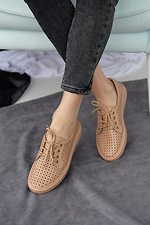 Beige leather summer sneakers with perforations  8019498 photo №5