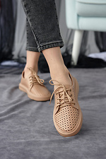 Beige leather summer sneakers with perforations  8019498 photo №9