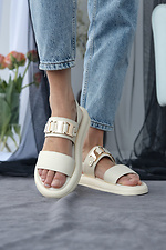 Massive leather sandals with metal decor  8019511 photo №9