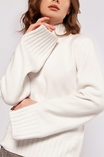 Biały sweter  4038520 zdjęcie №4