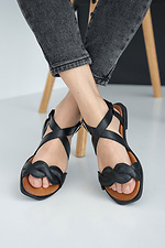 Offene Sommersandalen aus echtem Leder 8019524 Foto №2