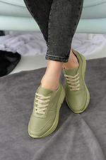 Зеленые летние кроссовки из натуральной кожи в перфорацию 8019525 фото №2
