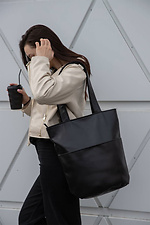Large roomy black leatherette shopper bag Mamakazala 8039528 photo №2