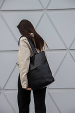 Large roomy black leatherette shopper bag Mamakazala 8039528 photo №5