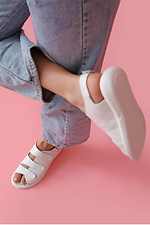 Białe skórzane sandały z odkrytymi palcami na rzepy  4205529 zdjęcie №3