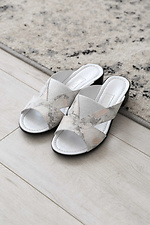 Light leather slippers with glitter  4205533 photo №1