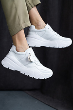 Кожаные женские кроссовки белые на массивной платформе 8018534 фото №2