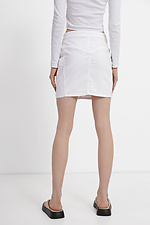 Krótka spódniczka mini z białego denimu z zamkiem z przodu  4014537 zdjęcie №3