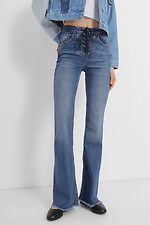 Blaue Flare-Jeans mit hohem Bund  4014546 Foto №1