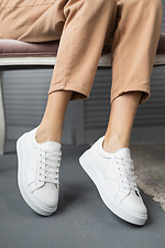 Leather women's sneakers for the city in white  8018566 photo №3