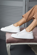 Leather women's sneakers for the city in white  8018566 photo №4