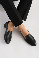Leather closed shoes with wide heels  4205570 photo №1