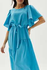 Голубое платье миди под пояс с воланами и рукавами-крылышками Garne 3038572 фото №4