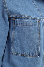 Тонкая женская джинсовая куртка с затяжкой по низу  4014574 фото №4