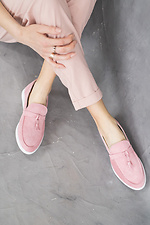 Замшевые туфли лоферы розового цвета с кисточками  8018574 фото №7
