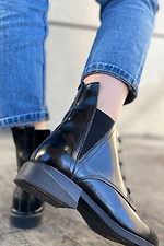 Herbst-Chelsea-Stiefel aus schwarzem Leder mit Schnürsenkeln  4205581 Foto №5