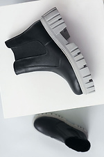 Black leather autumn platform chelsea boots  4205584 photo №2