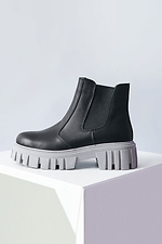 Czarne skórzane jesienne buty na platformie chelsea  4205584 zdjęcie №3