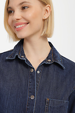 Темно-синяя джинсовая рубашка на кнопках с бахромой  4014586 фото №4