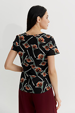 Черная льняная блуза в цветочный принт с короткими рукавами Garne 3038593 фото №2