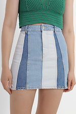 Krótka, wielobarwna, jeansowa spódniczka mini w figurę  4014605 zdjęcie №2