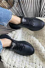Женские кожаные кроссовки черного цвета на платформе  8018616 фото №5