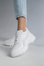 Жіночі шкіряні кросівки білого кольору на платформі  8018619 фото №4