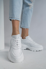 Жіночі шкіряні кросівки білого кольору на платформі  8018619 фото №5