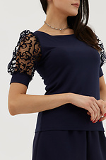 Синя ошатна блуза з короткими мереживними рукавами Garne 3038624 фото №5