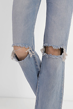 Женские клешные джинсы высокой посадки с рваными коленями  4014630 фото №4