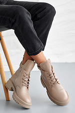 Demi-season women's boots made of beige genuine leather with a buckle  8019633 photo №3