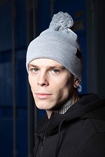 Сіра зимова шапка з помпоном та відворотом Custom Wear 8025635 фото №1