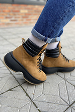 Зимові жіночі черевики у спортивному стилі на масивній платформі  4205639 фото №5
