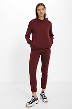 Burgundy knitted hoodie with hood and side pockets Garne 3039651 photo №2