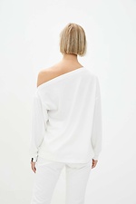 Biały sweter z odkrytymi ramionami z długim rękawem MAYA Garne 3037664 zdjęcie №3