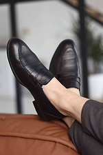 Classic men's demi-season shoes made of black leather  4205665 photo №2