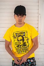 Желтая хлопковая футболка с портретом Степана Бандеры Custom Wear 8025666 фото №1