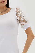 Белая нарядная блуза с короткими кружевными рукавами Garne 3038675 фото №6