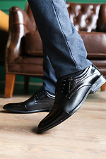 Klasyczne buty męskie wykonane z czarnej skóry naturalnej  8018686 zdjęcie №3