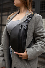 Halbrunde Bananen-Gürteltasche schwarz mit zwei Taschen Without 8042697 Foto №7