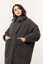 Wool-blend short cocoon coat in dark gray with a large turn-down collar Garne 3039701 photo №5