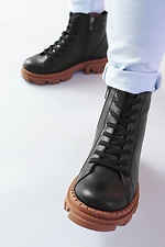 Черные зимние кожаные ботинки на коричневой подошве 4205705 фото №5