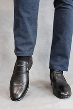 Черные классические туфли мужские из натуральной кожи 8018719 фото №2