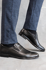 Черные классические туфли мужские из натуральной кожи 8018719 фото №4