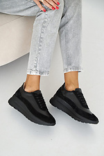 Весняні жіночі кросівки із натуральної шкіри чорного кольору  8019724 фото №6