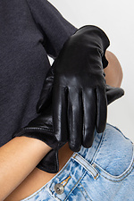Осінні шкіряні рукавички на флісі чорного кольору  4007731 фото №4